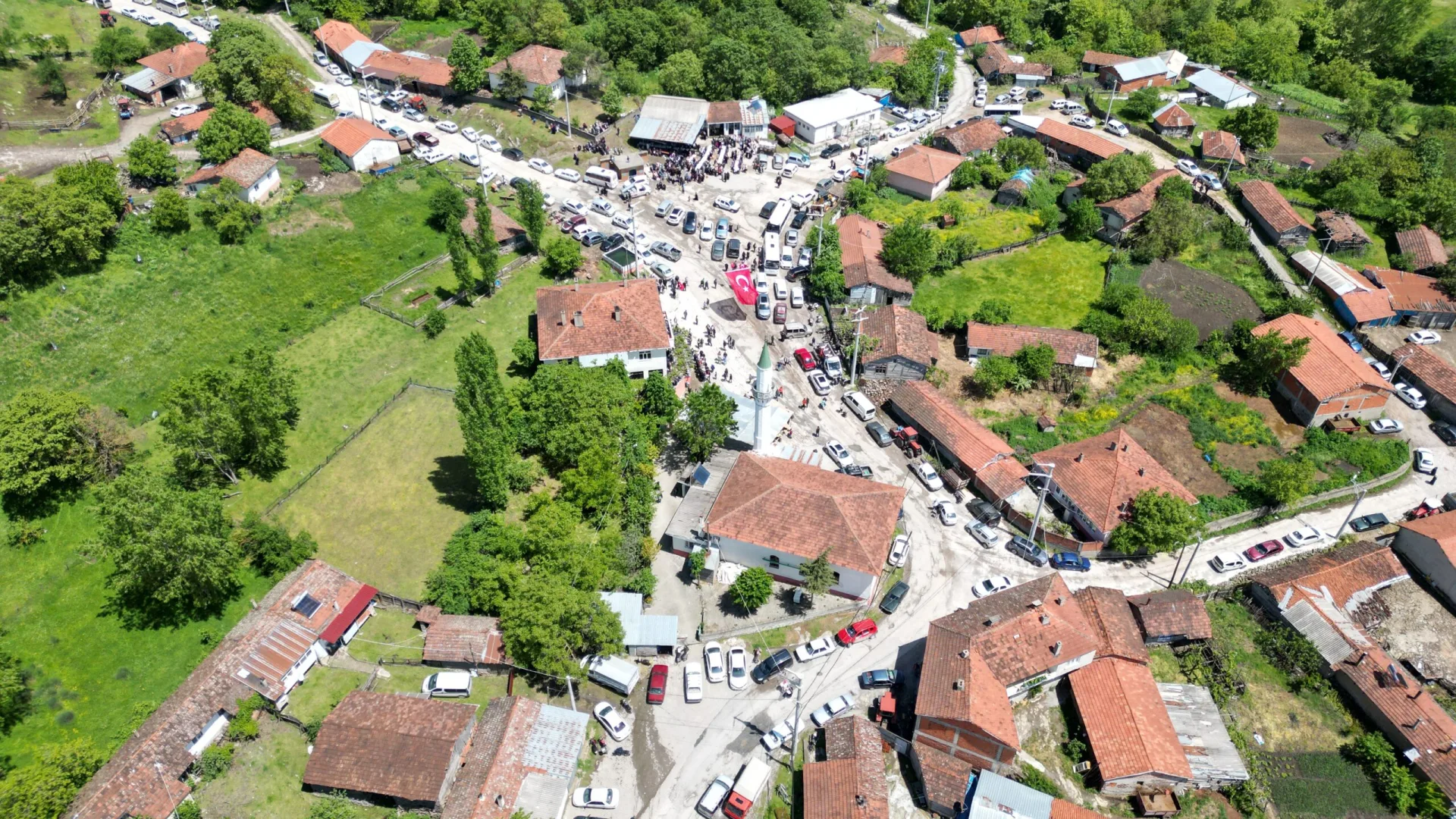 Keşif Arazi 8.367 m2 Satılık Bahçe. Balıkesir Gönen Üçpınar 131 ada 31 parsel.