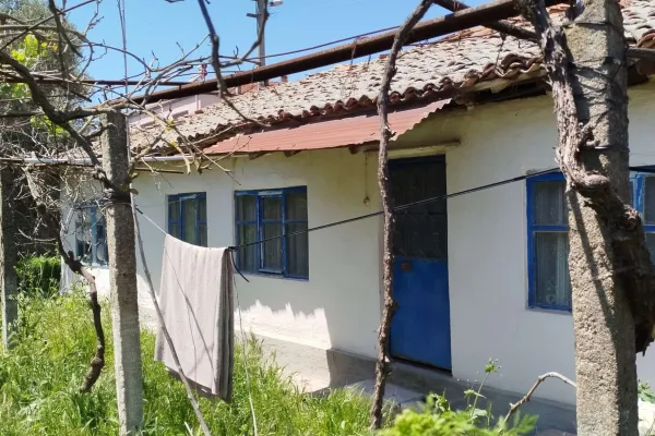Keşif Arazi 656 m2 Satlık Köy Evi ve Arsası. Balıkesir Manyas Kocagöl. 0-1833 100