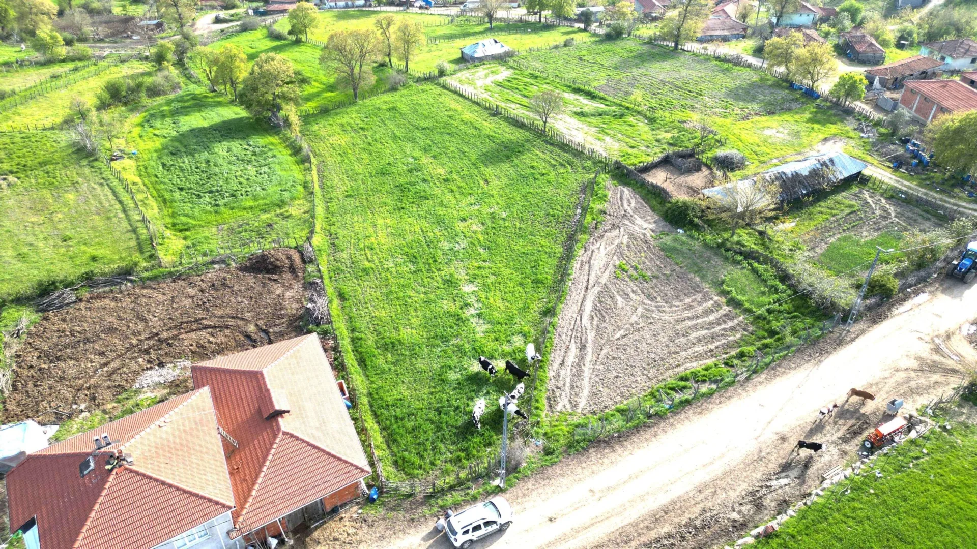 820 M2 Arsa 110 M2 İki Katlı Sıfır Prefabrik Ev.