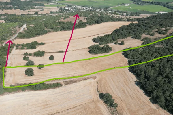 27.263 M2 Satılık tarla. Balıkesir Manyas Dereköy 101 ada 23 parselde.