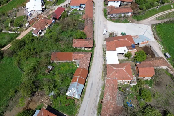 Keşif Arazi 675 M2 Köy Evi ve Arsası. Balıeksair Gönen Sebepli